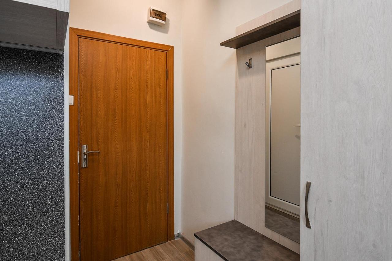 Small Studio On Budget In The Heart Of City Varna Buitenkant foto